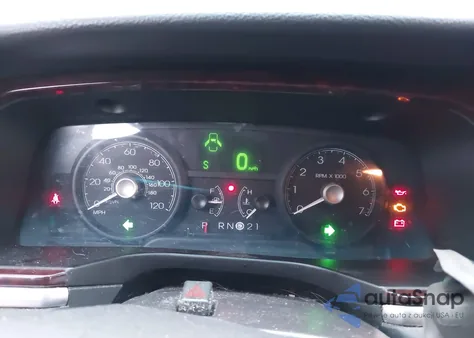 2011 Lincoln Town Car Executive L z USA, uszkodzony, nr VIN 2LNBL8EVXBX758298